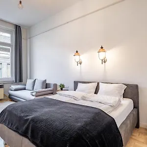 Luxurious At Center , Budapest Ungheria